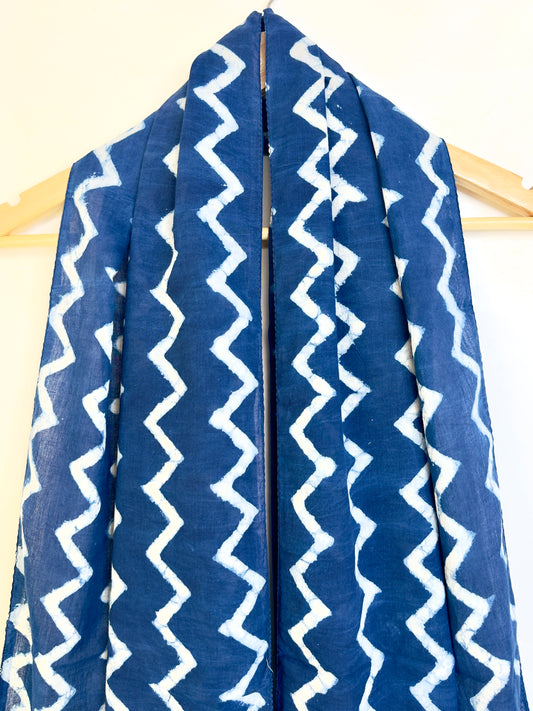 Raag 🪷 Mulmul Cotton Stoles ~ Zigzag Indigo