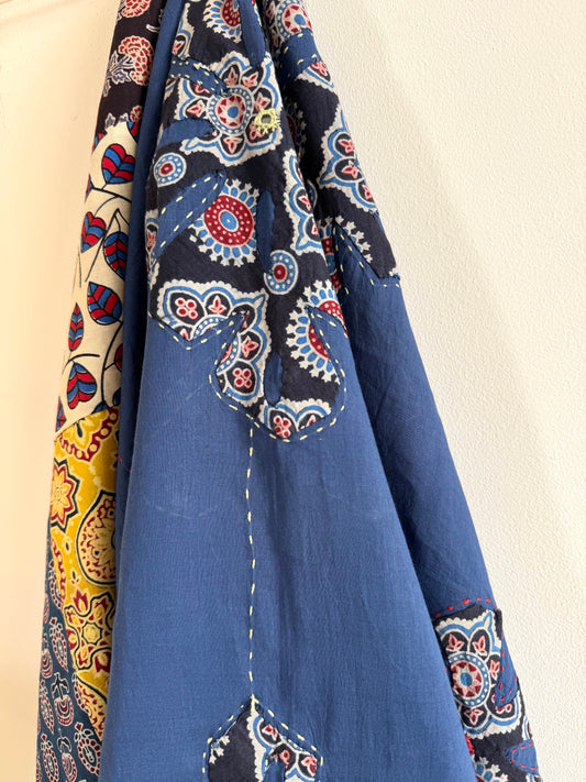 𓂃ོ⋆☀︎𓂃ᨒོ Ajrakh, Applique & Kantha Embroidered Dupatta ~ Navy Blue w/ Black Flowers 𑁍ࠬ