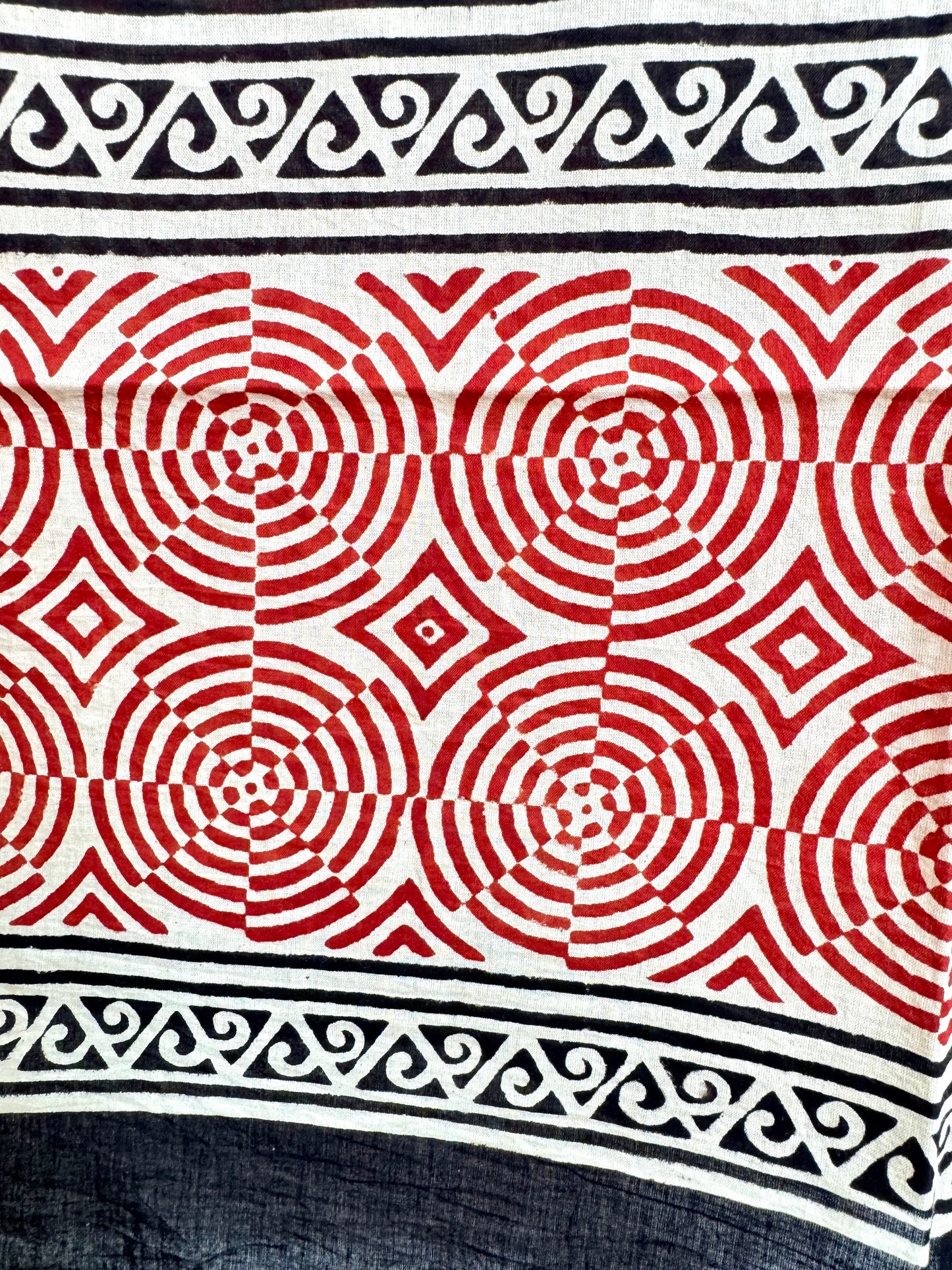 Raag🪷Mulmul Cotton Stoles ~ Zigzag Red