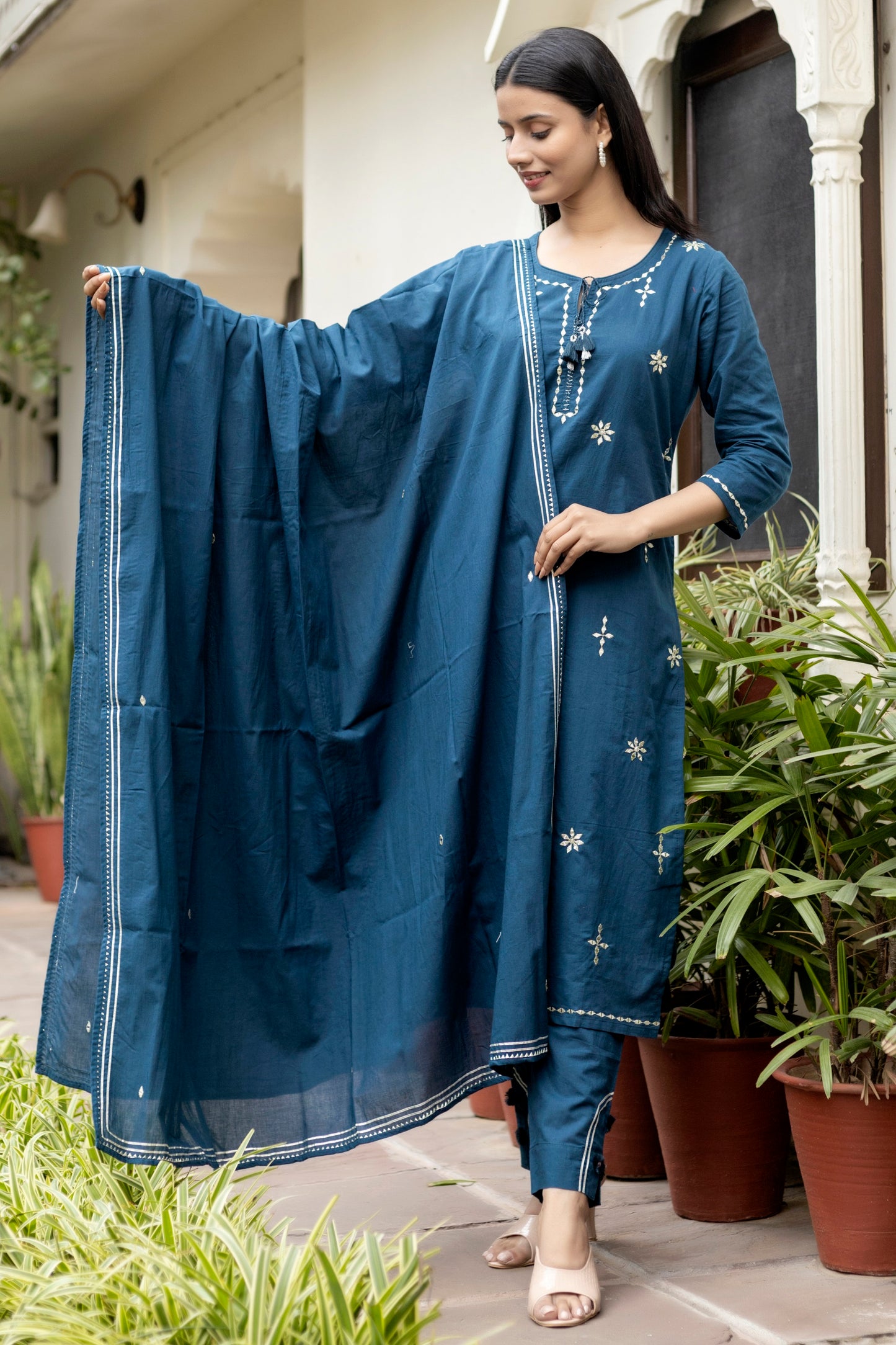 Adaa š ą½¼ā¼š Colors of Nature Cotton Suits, Ivory White
