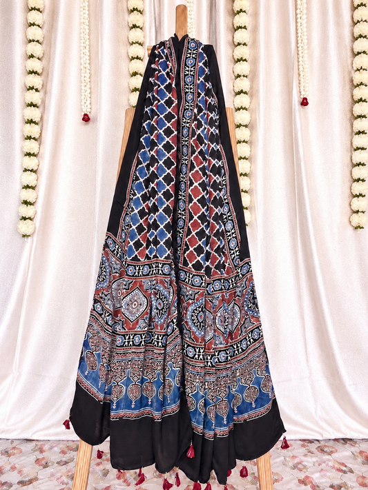 Dastaan-e-Ajrakh ✨ Modal Silk Dupatta ~ Royal Blue Jharokha