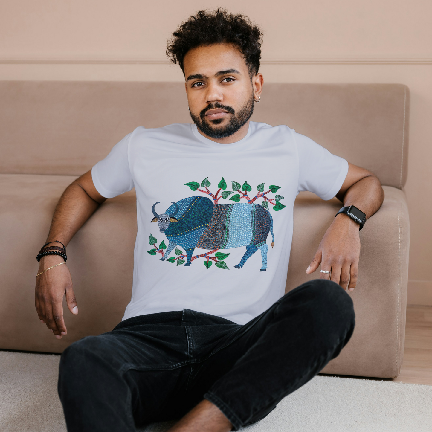 Lone Bull - Gond Handpainted T-shirt