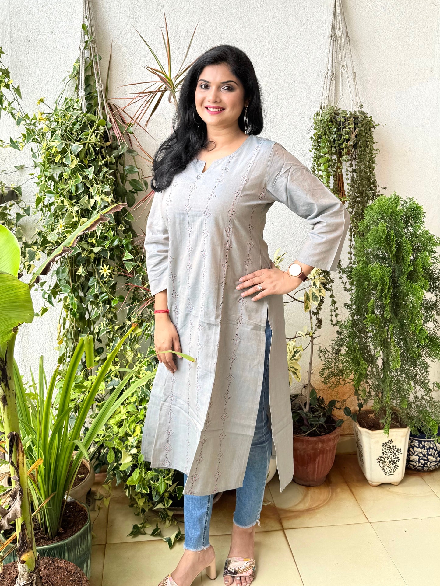 Masakali ~ Cotton Embroidered Kurti, Cool Grey 🩶
