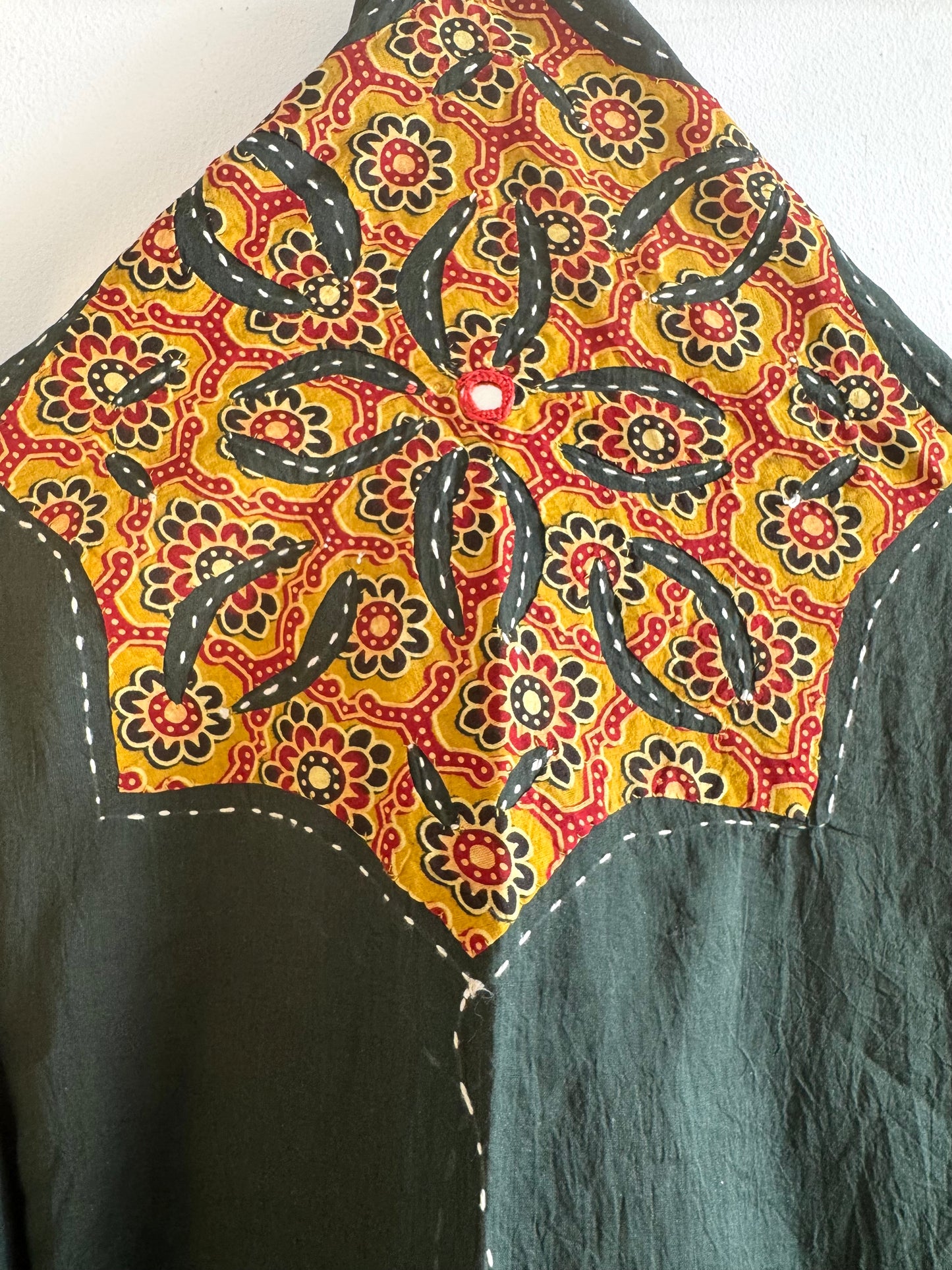 𓂃ོ⋆☀︎𓂃ᨒོ Ajrakh, Applique & Kantha Embroidered Dupatta ~ Olive Green & Yellow 𑁍ࠬ