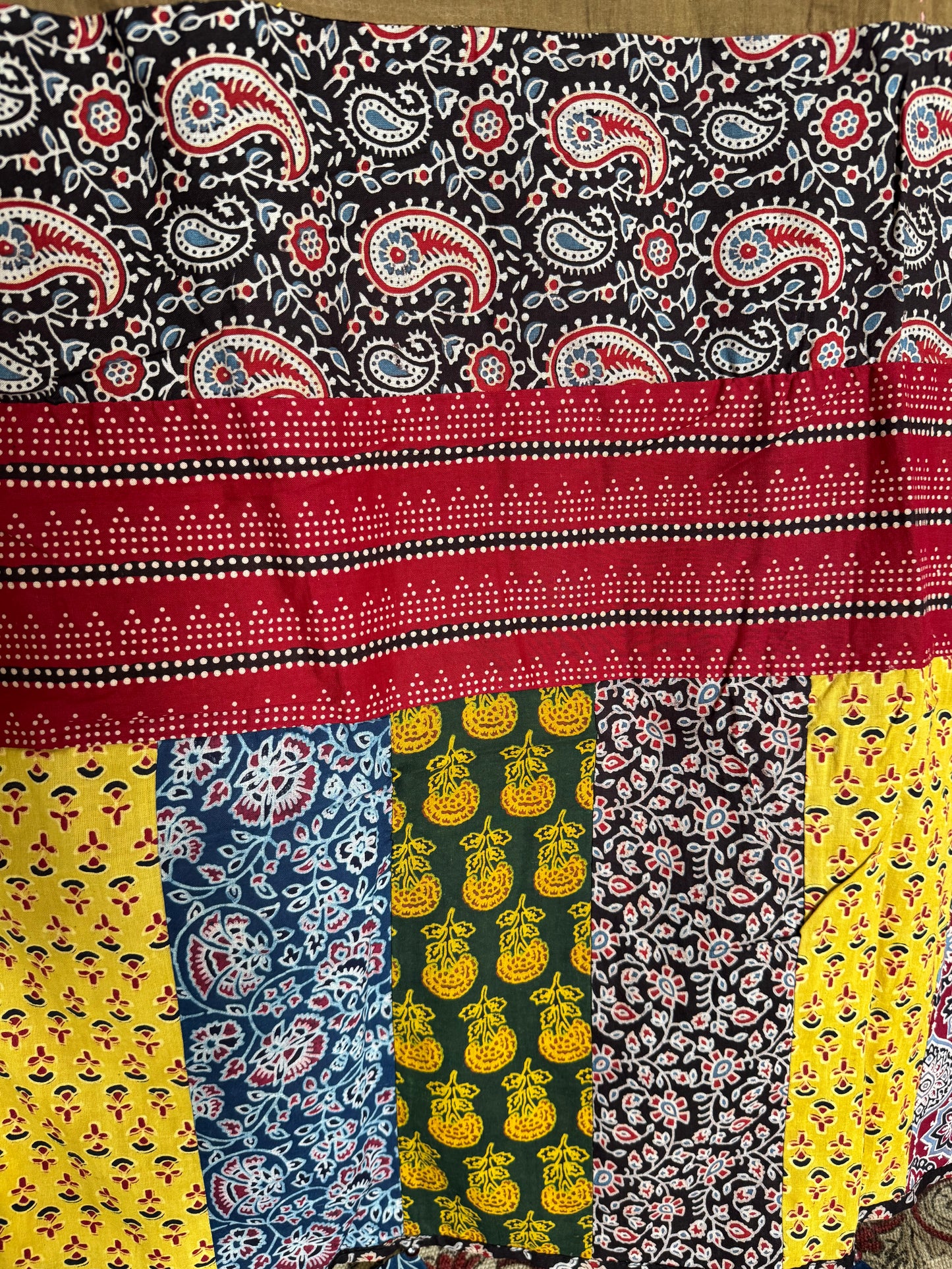 𓂃ོ⋆☀︎𓂃ᨒོ Ajrakh, Applique & Kantha Embroidered Dupatta ~ Coco Brown w/ Black Flowers 𑁍ࠬ