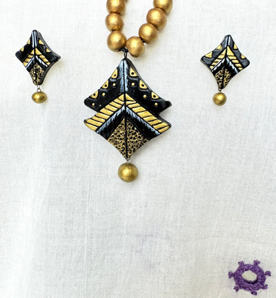 Mati ke Rang ~ Terracotta Jewelry Set ~ Chevron Black