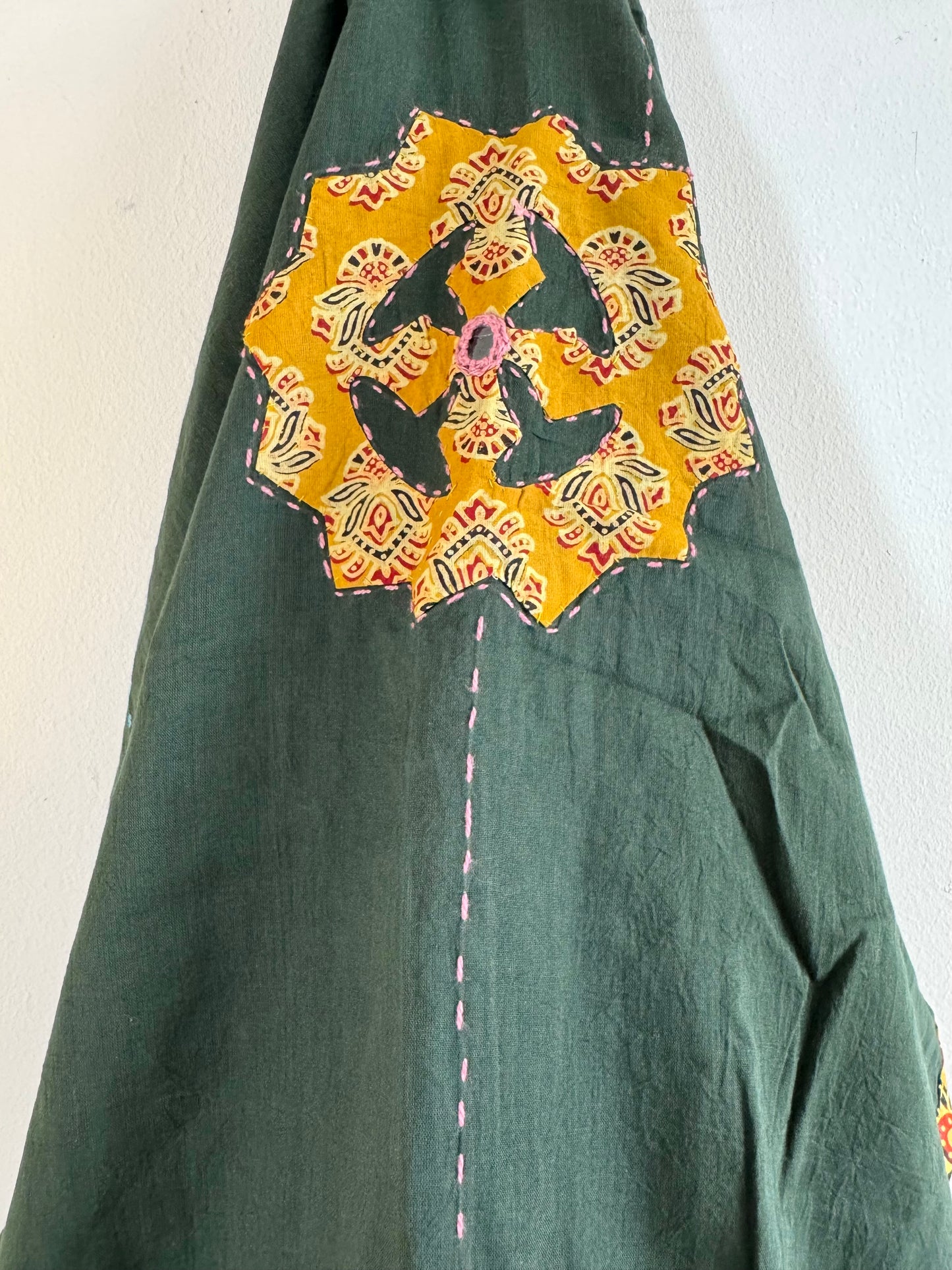 𓂃ོ⋆☀︎𓂃ᨒོ Ajrakh, Applique & Kantha Embroidered Dupatta ~ Olive Green w/ Yellow Flowers 𑁍ࠬ