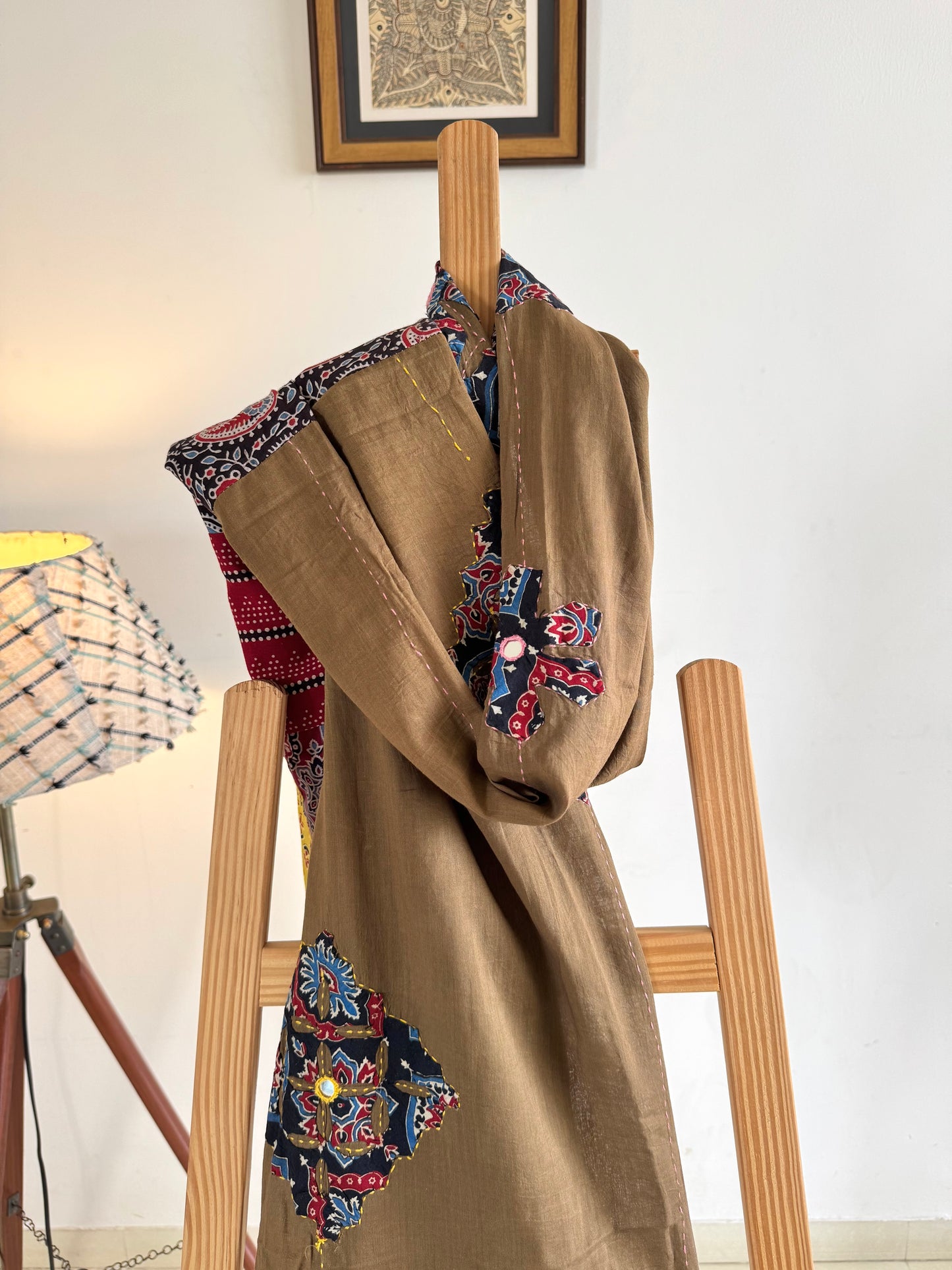 𓂃ོ⋆☀︎𓂃ᨒོ Ajrakh, Applique & Kantha Embroidered Dupatta ~ Coco Brown w/ Black Flowers 𑁍ࠬ