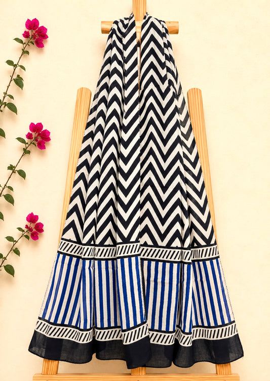 Raag 🪷 Mulmul Cotton Stoles ~ Zigzag Black