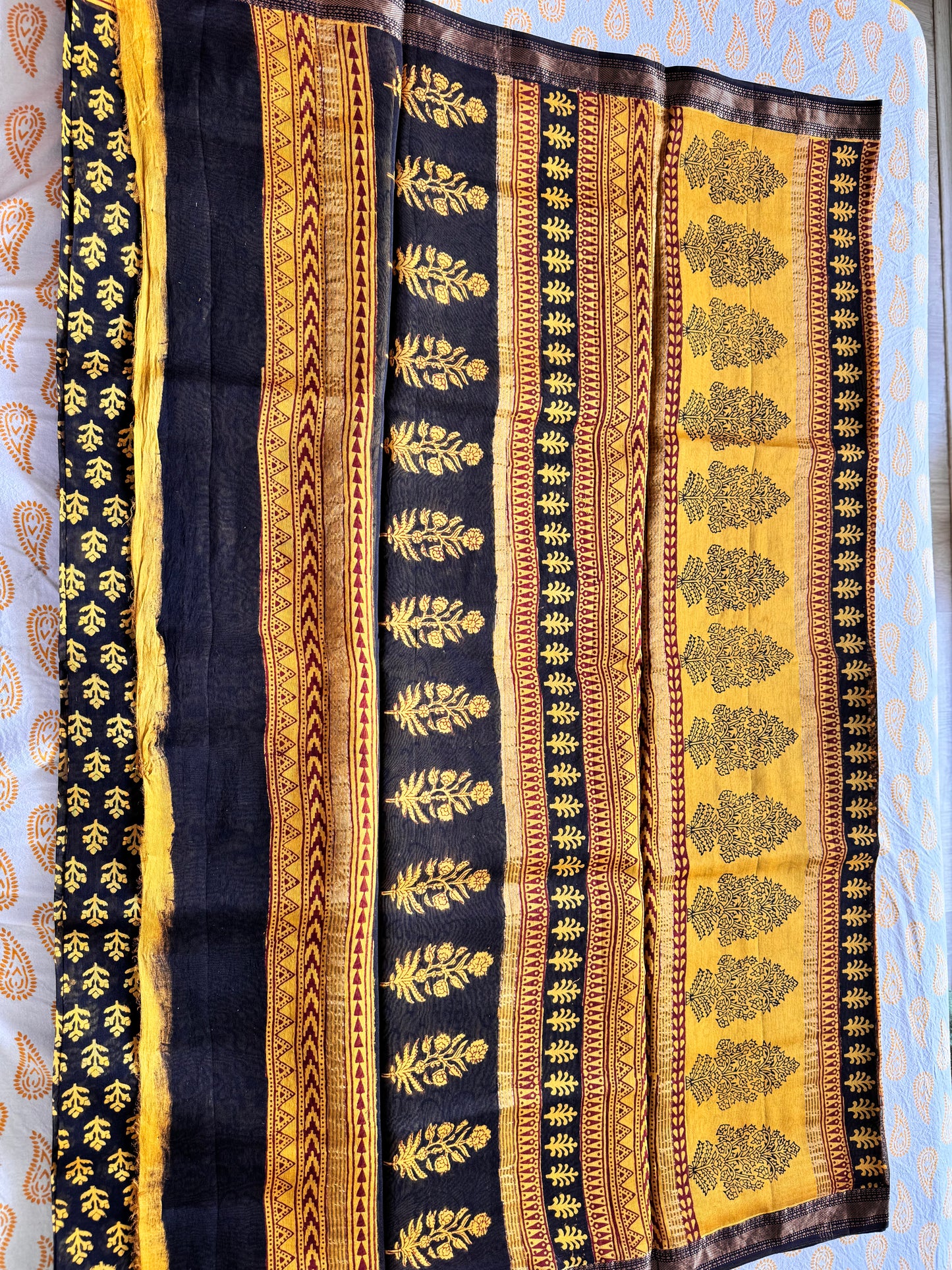 Clover Princess - Yellow & Black Maheshwari Saree