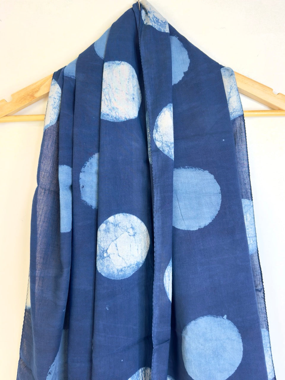 Raag 🪷 Mulmul Cotton Stoles ~ Polka ~ Indigo