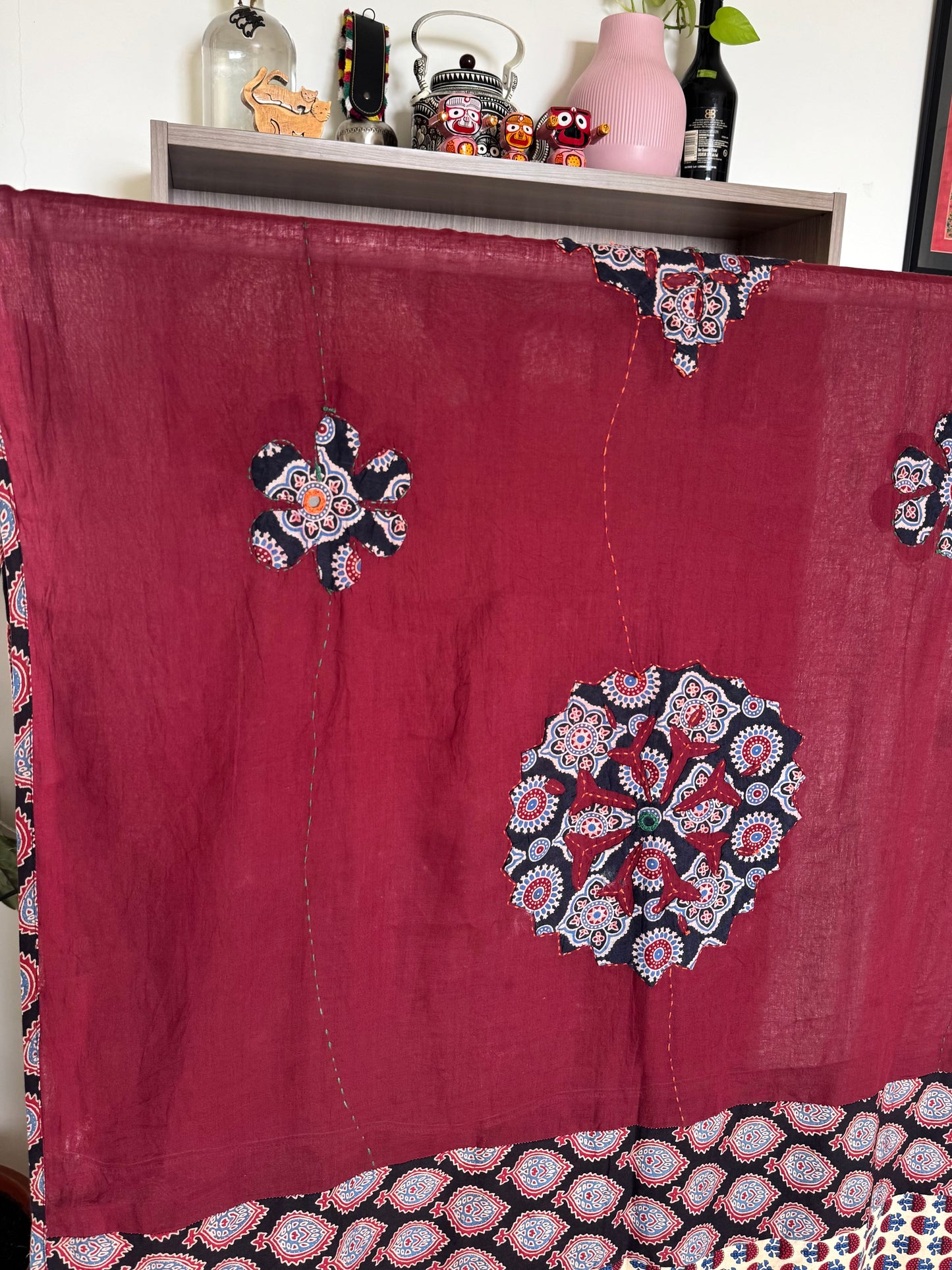𓂃ོ⋆☀︎𓂃ᨒོ Ajrakh, Applique & Kantha Embroidered Dupatta ~ Burgundy Red w/ Black Flowers 𑁍ࠬ