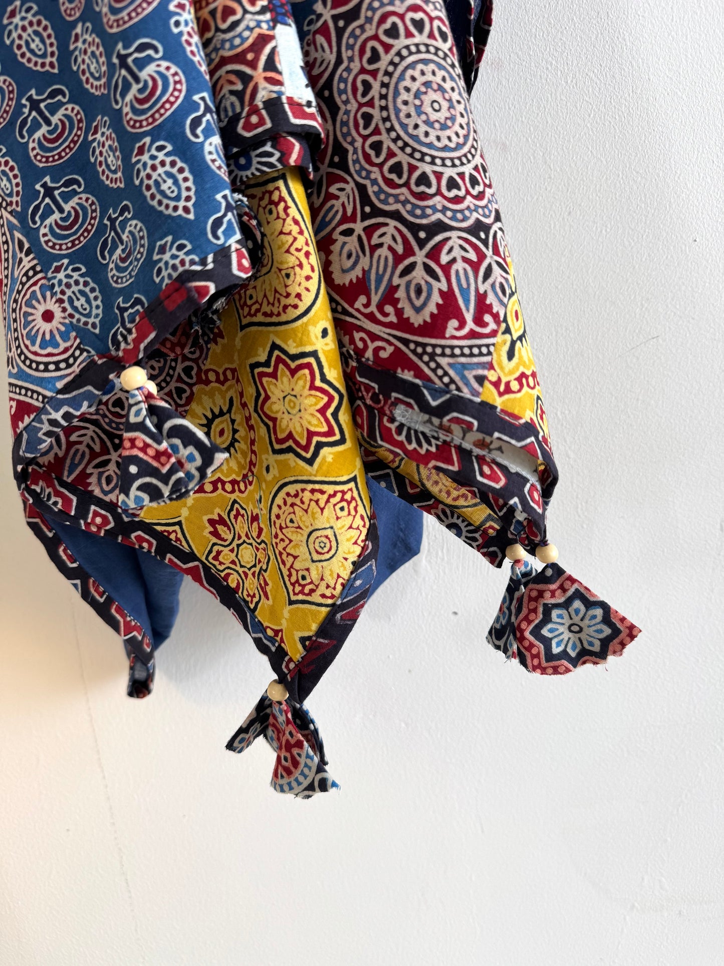 𓂃ོ⋆☀︎𓂃ᨒོ Ajrakh, Applique & Kantha Embroidered Dupatta ~ Navy Blue w/ Black Flowers 𑁍ࠬ
