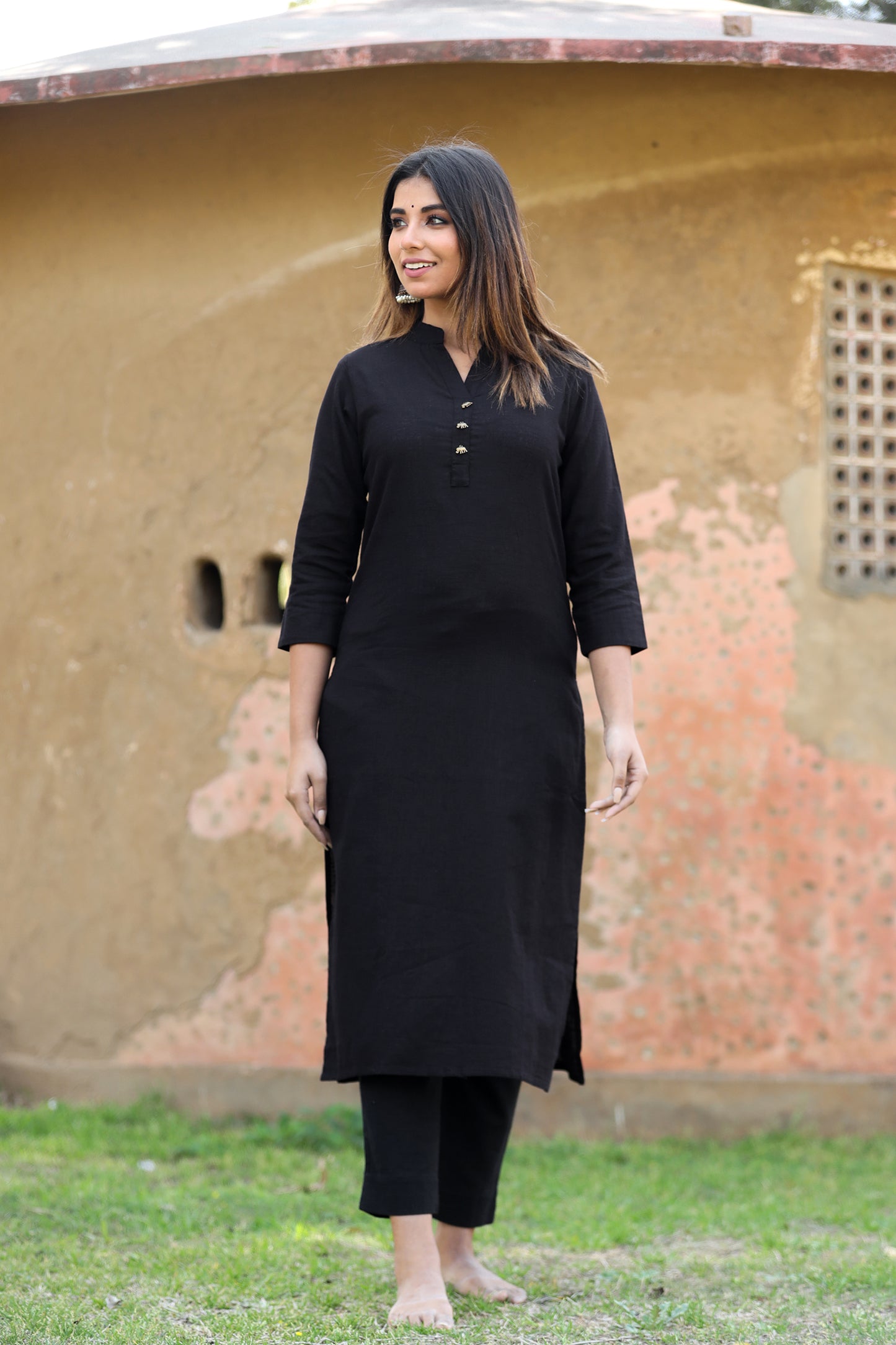 Saadgi ~ Beauty in Simplicity Cotton Kurti, Raven Black 🖤