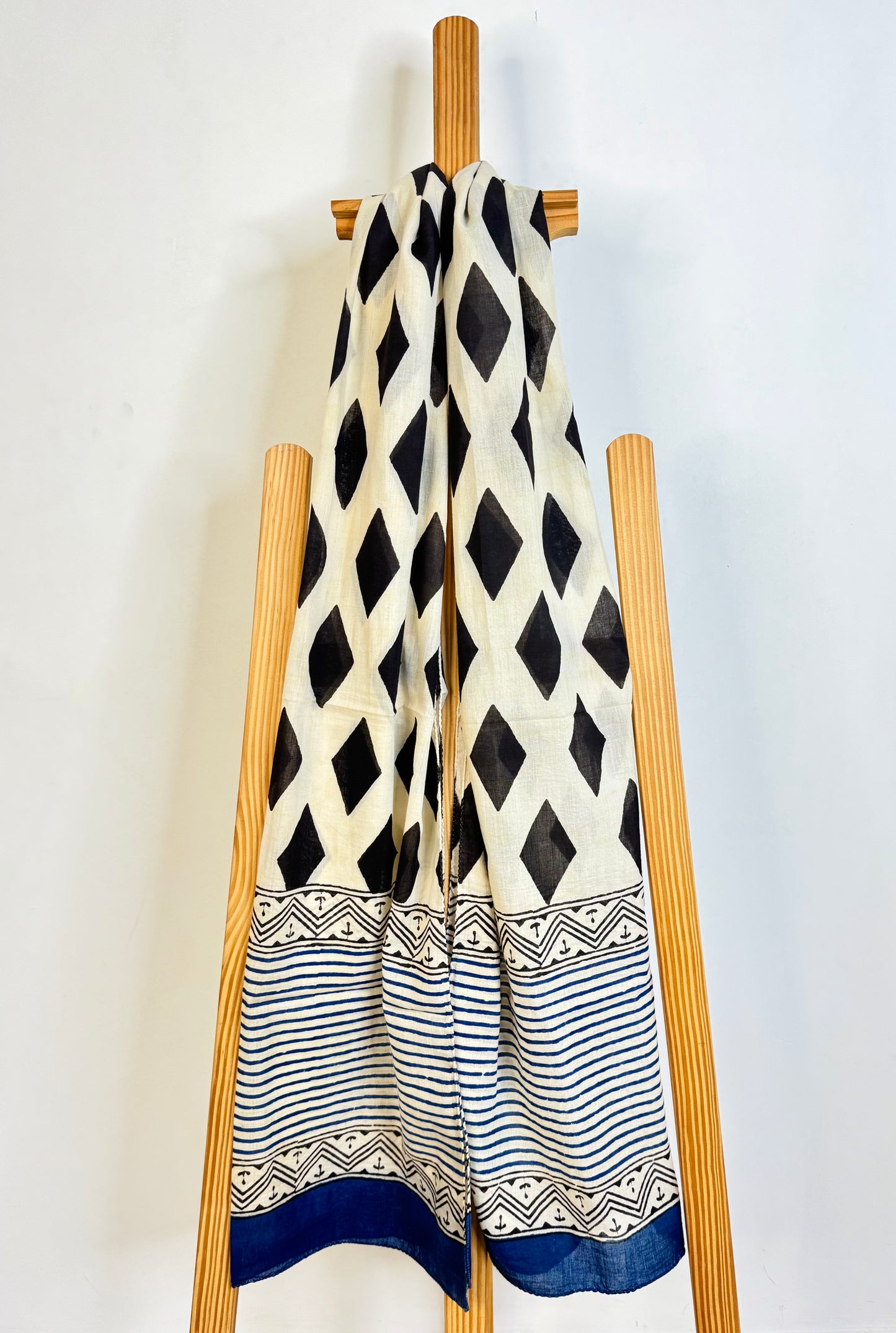 Raag 🪷 Mulmul Cotton Stoles ~ Diamond Black