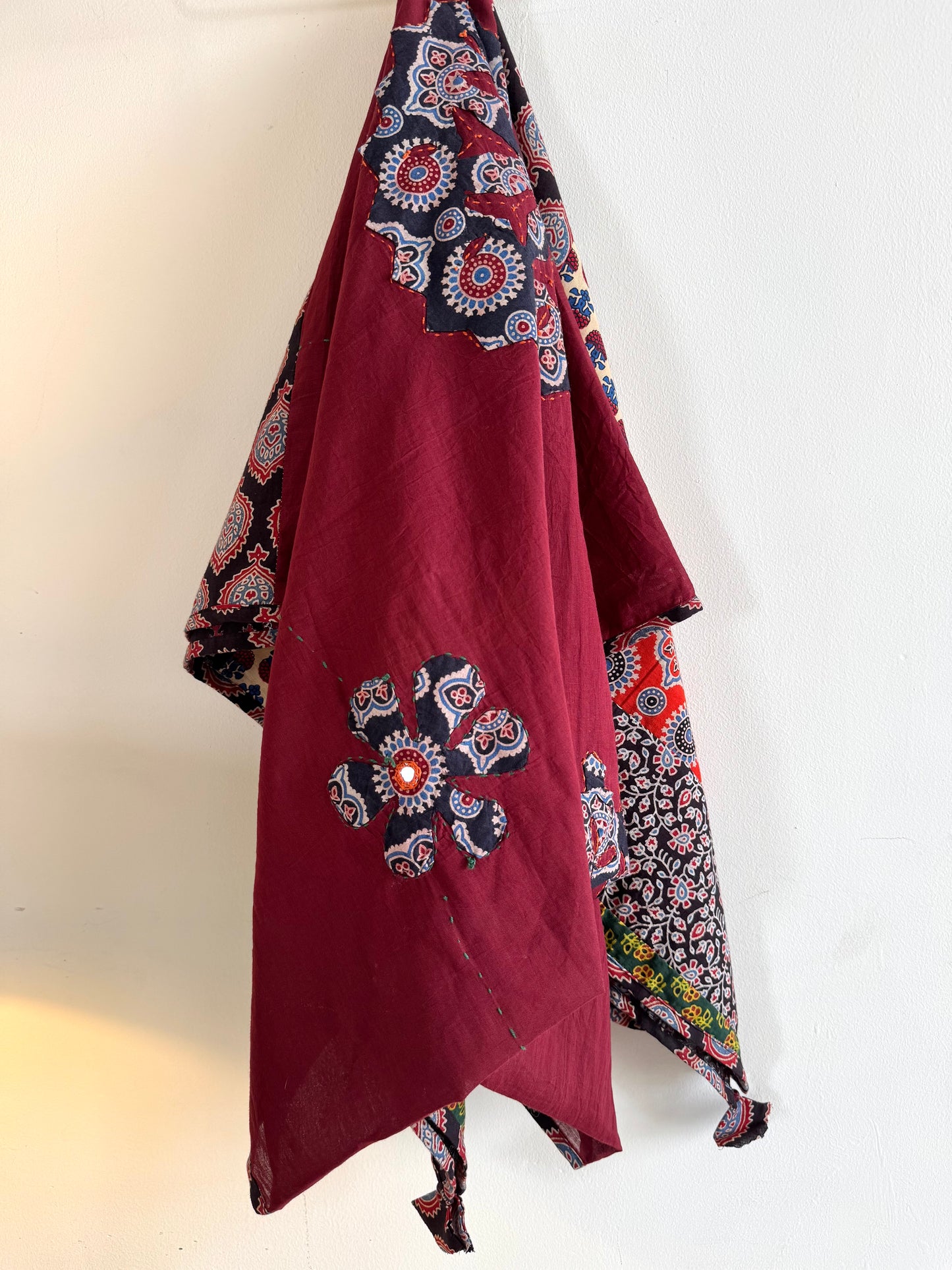 𓂃ོ⋆☀︎𓂃ᨒོ Ajrakh, Applique & Kantha Embroidered Dupatta ~ Burgundy Red w/ Black Flowers 𑁍ࠬ