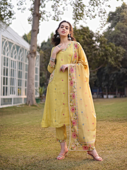 Meher𓂃 ོ☼𓂃Chanderi Silk Suit Sets, Pastel Yellow