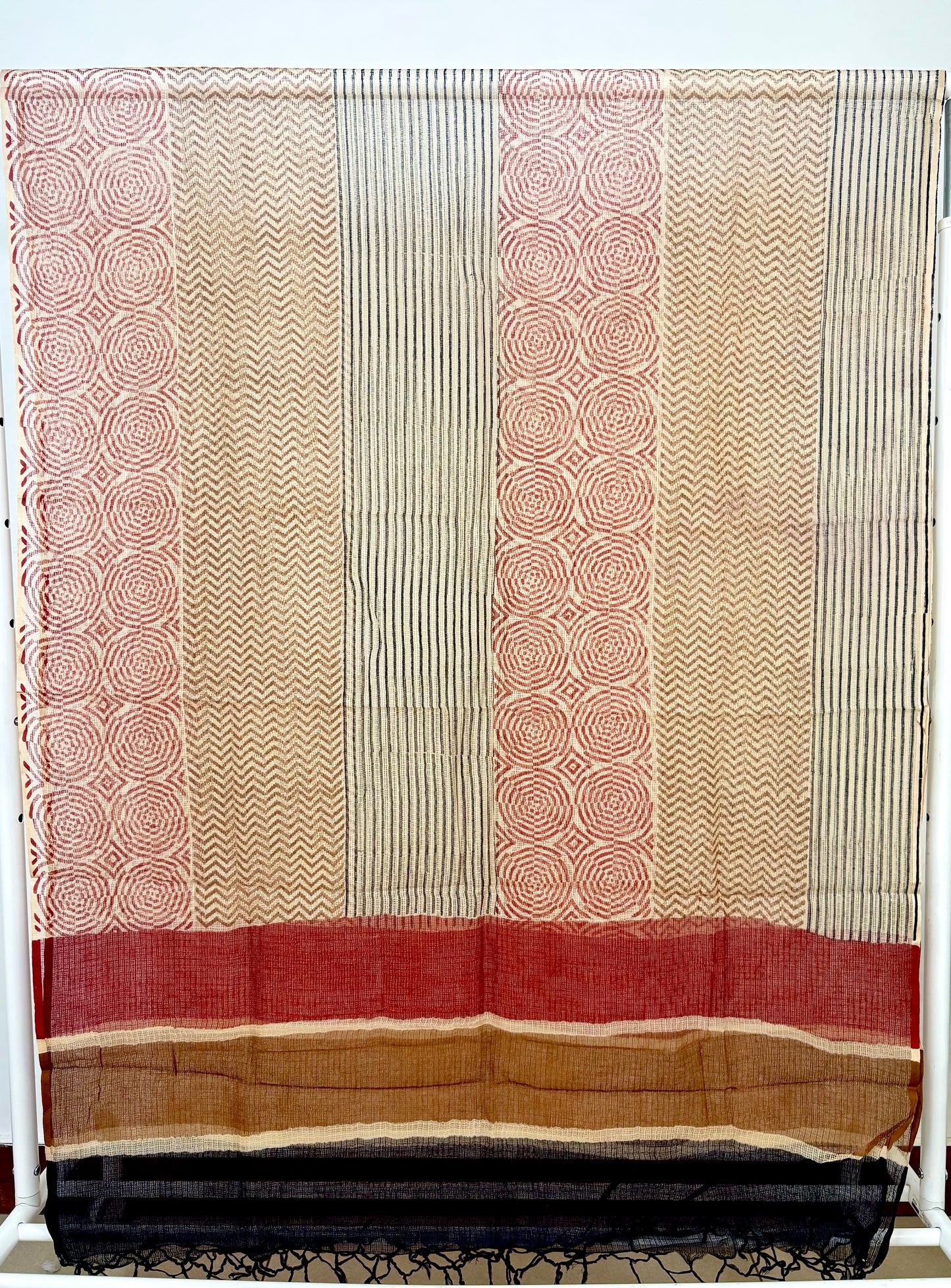 Kota Doria Bagru Handblock Dupatta ~ Beige w/ Red circles