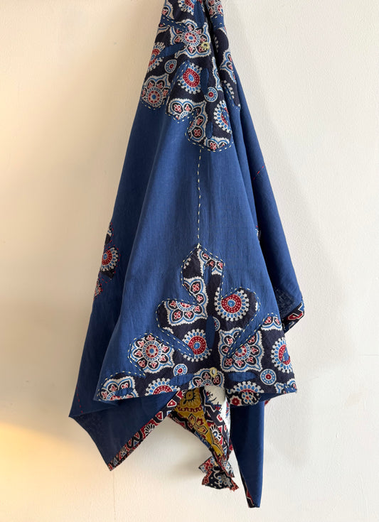 𓂃ོ⋆☀︎𓂃ᨒོ Ajrakh, Applique & Kantha Embroidered Dupatta ~ Navy Blue w/ Black Flowers 𑁍ࠬ