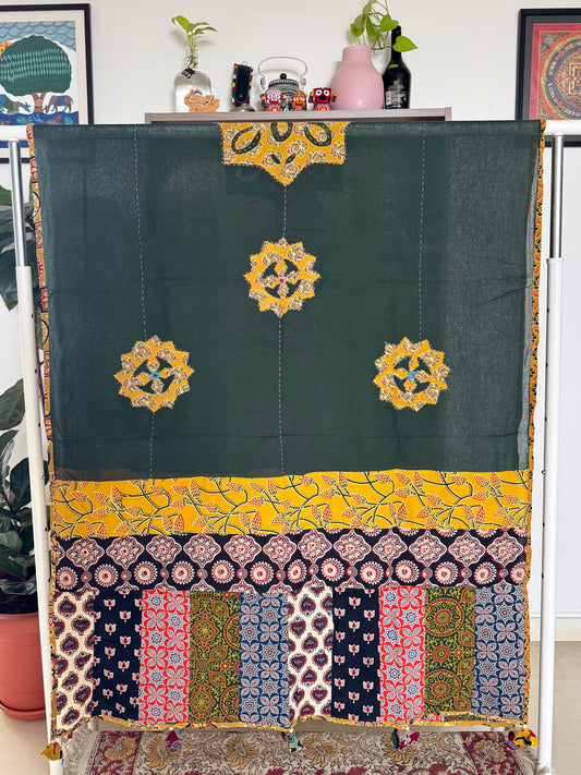 𓂃ོ⋆☀︎𓂃ᨒོ Ajrakh, Applique & Kantha Embroidered Dupatta ~ Olive Green w/ Yellow Flowers 𑁍ࠬ