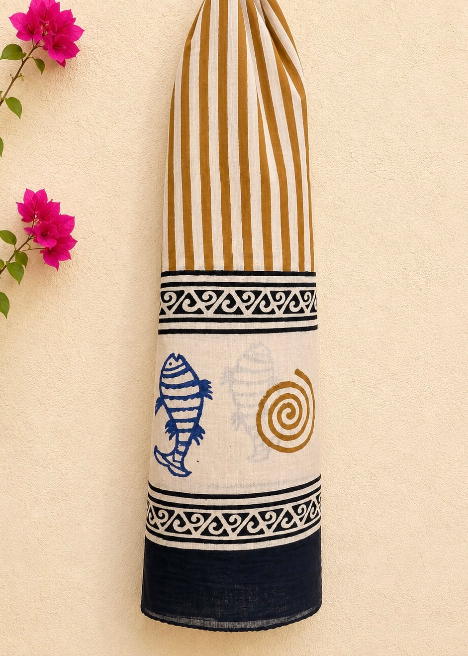 Raag 🪷 Mulmul Cotton Stoles ~ Fish & Circles