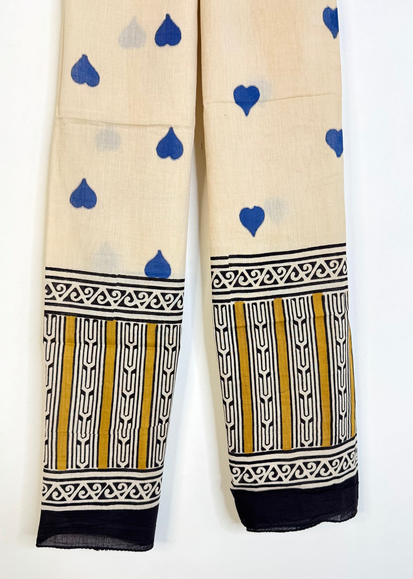 Raag 🪷 Mulmul Cotton Stoles ~ Blue Hearts