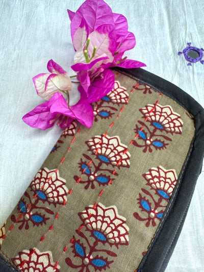 Navrang ~ Ajrakh Handcrafted Wallets ~ Beige