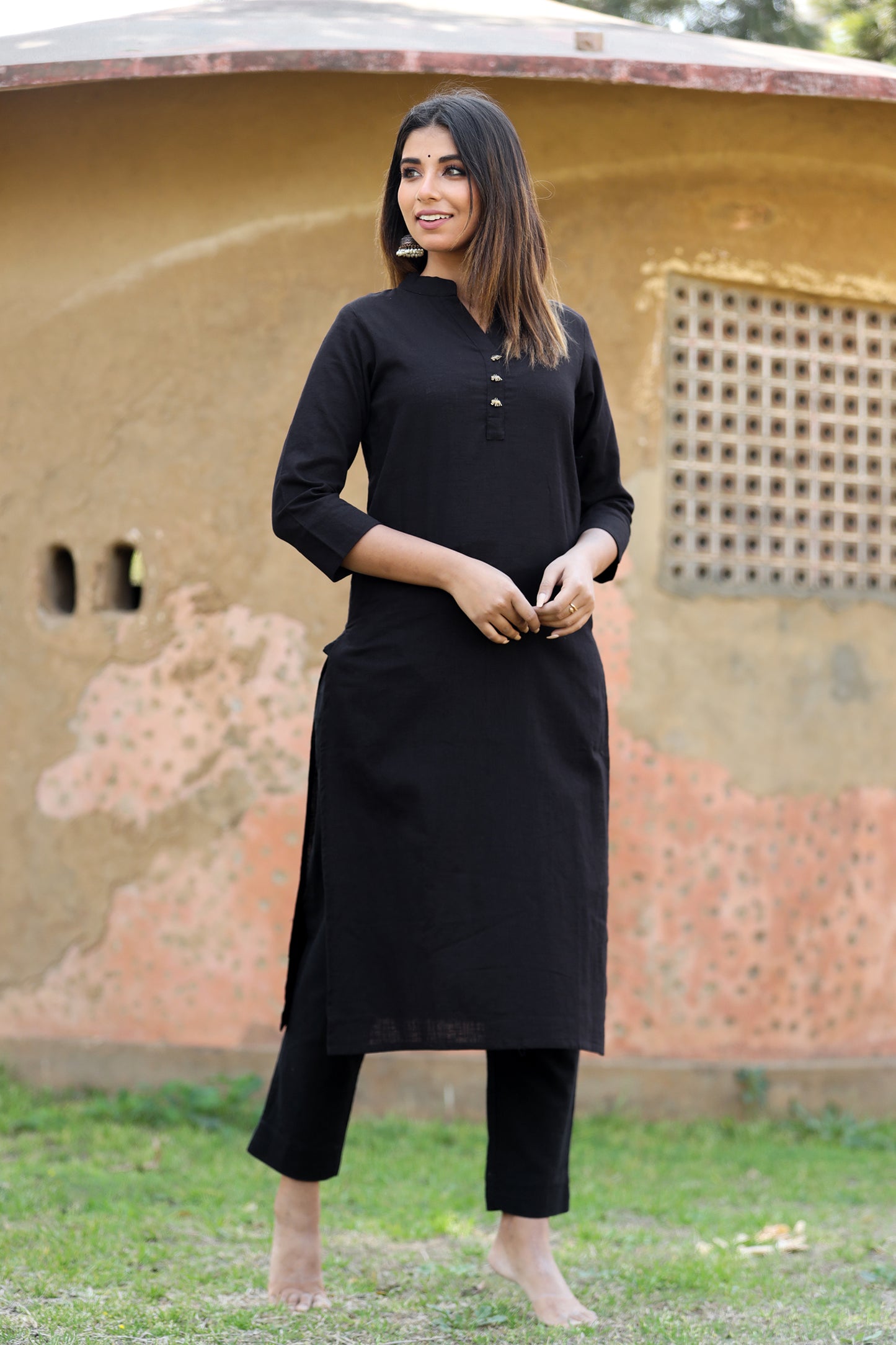 Saadgi ~ Beauty in Simplicity Cotton Kurti, Raven Black 🖤