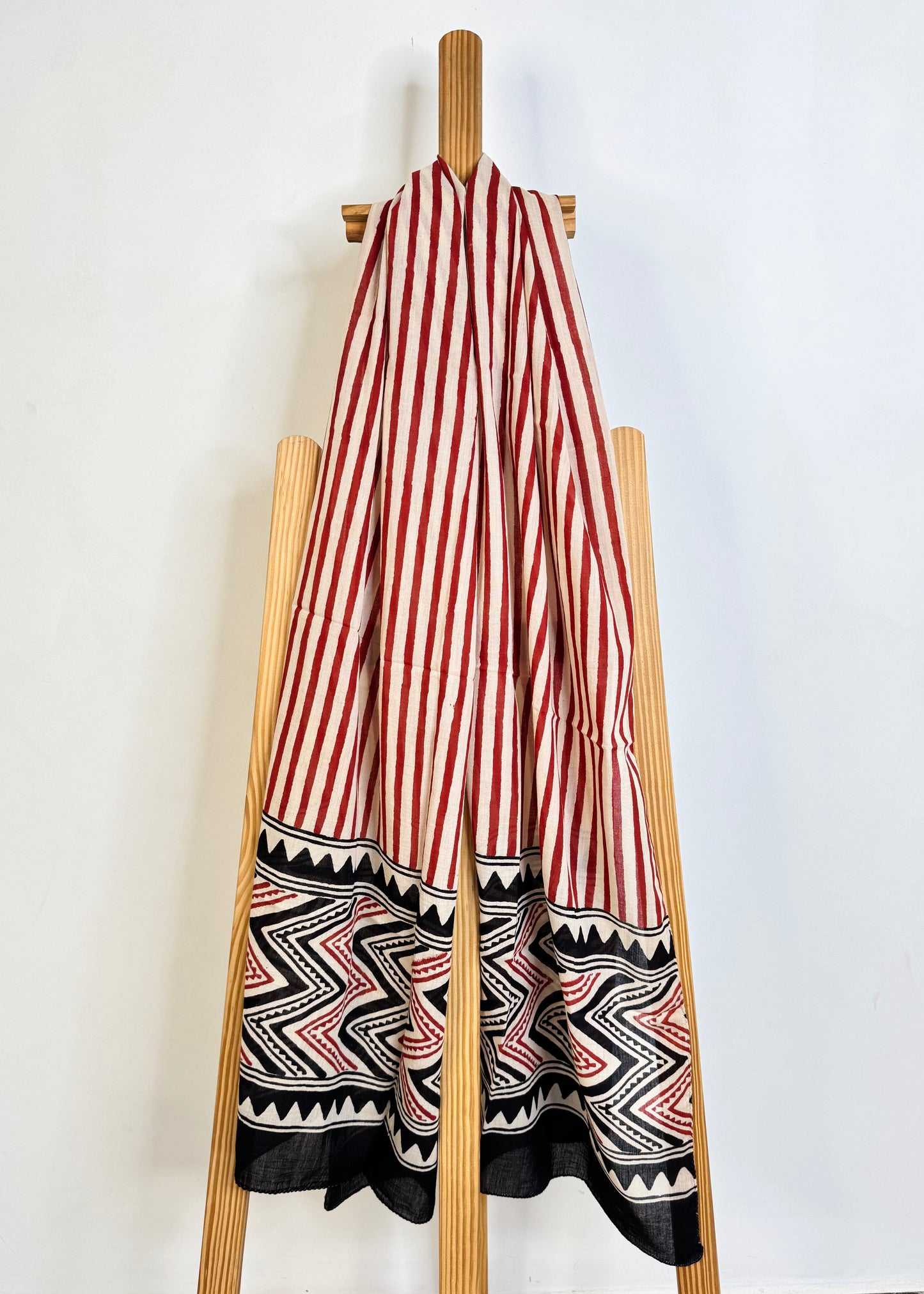 Raag 🪷 Mulmul Cotton Stoles ~  Red Lines