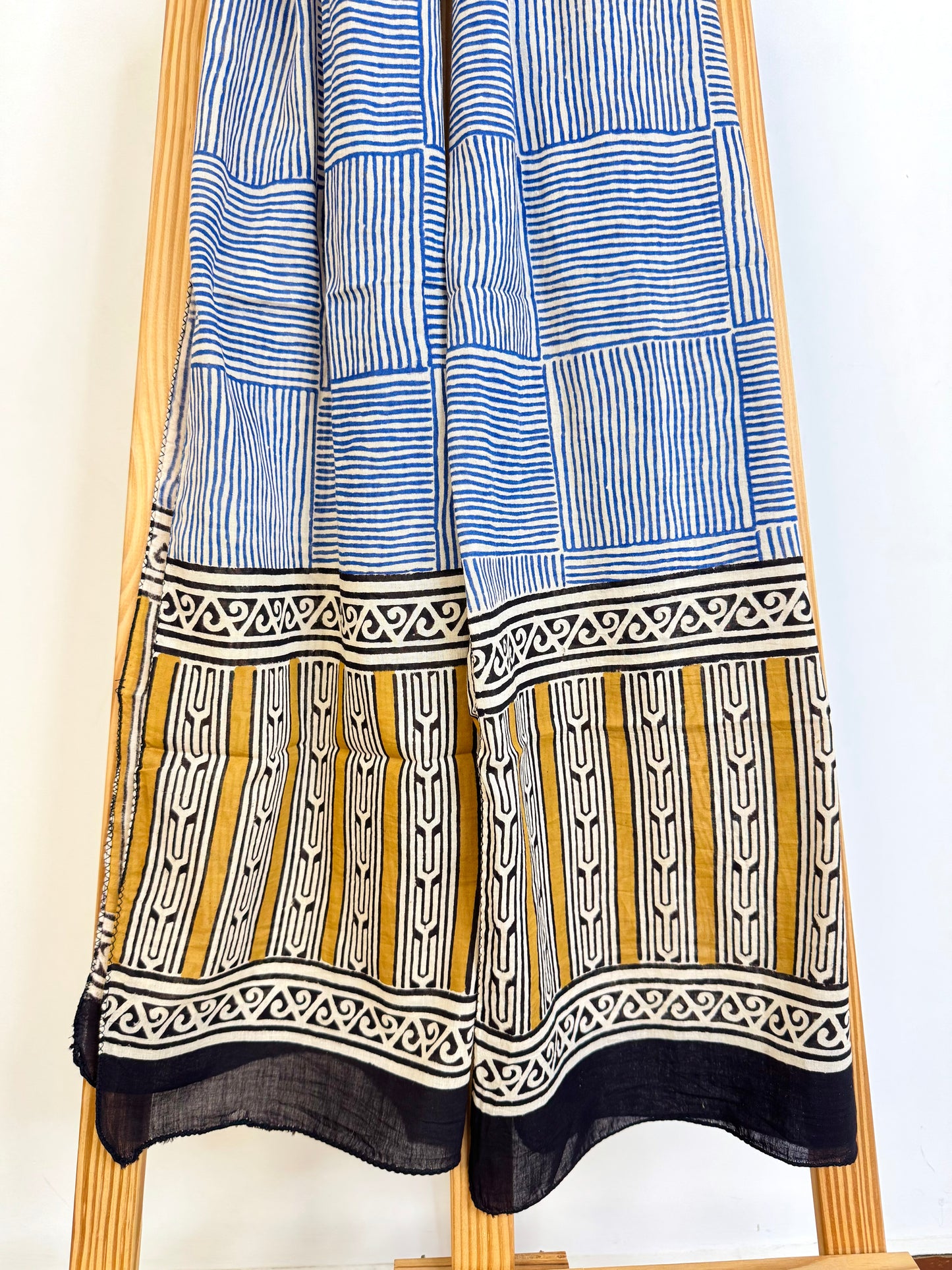 Raag 🪷 Mulmul Cotton Stoles ~  Blue Lines