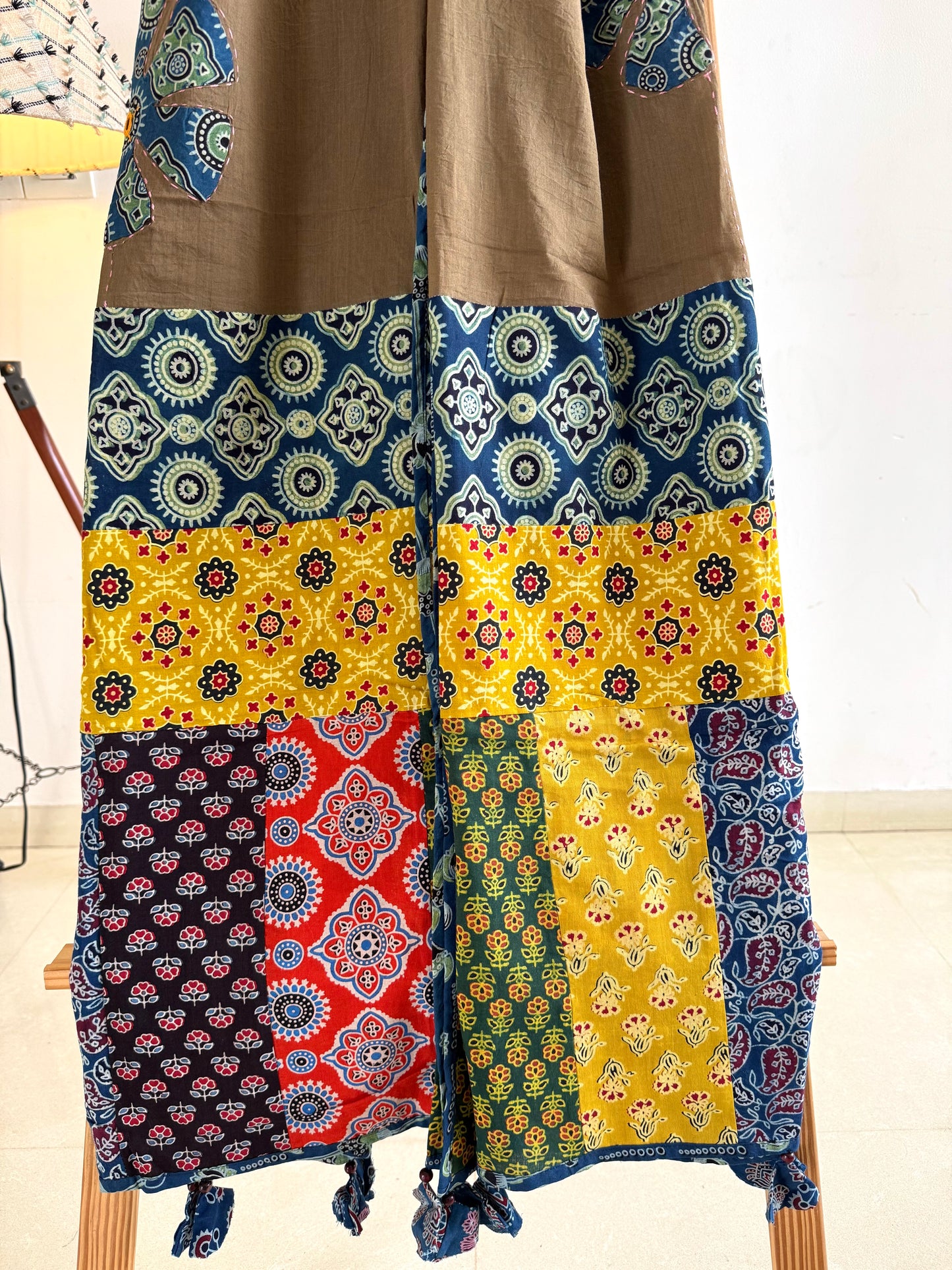 𓂃ོ⋆☀︎𓂃ᨒོ Ajrakh, Applique & Kantha Embroidered Dupatta ~ Coco Brown w/ Blue Flowers 𑁍ࠬ