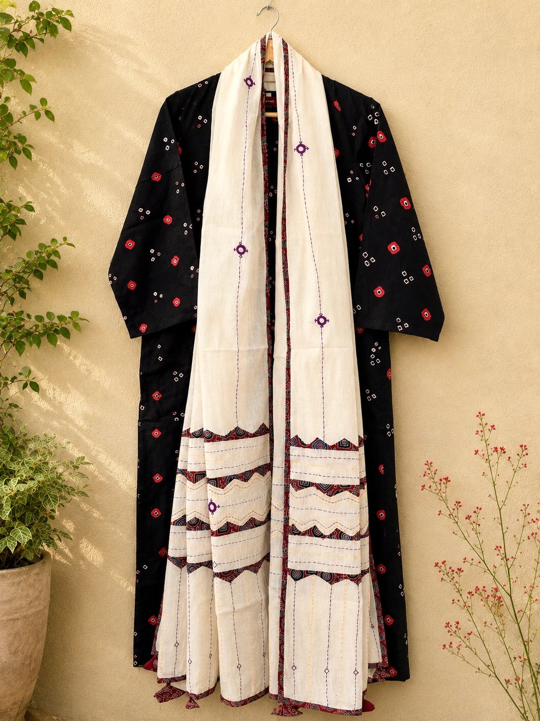 Masakali ~Black Cotton Bandhani Kurti & Dupatta Set