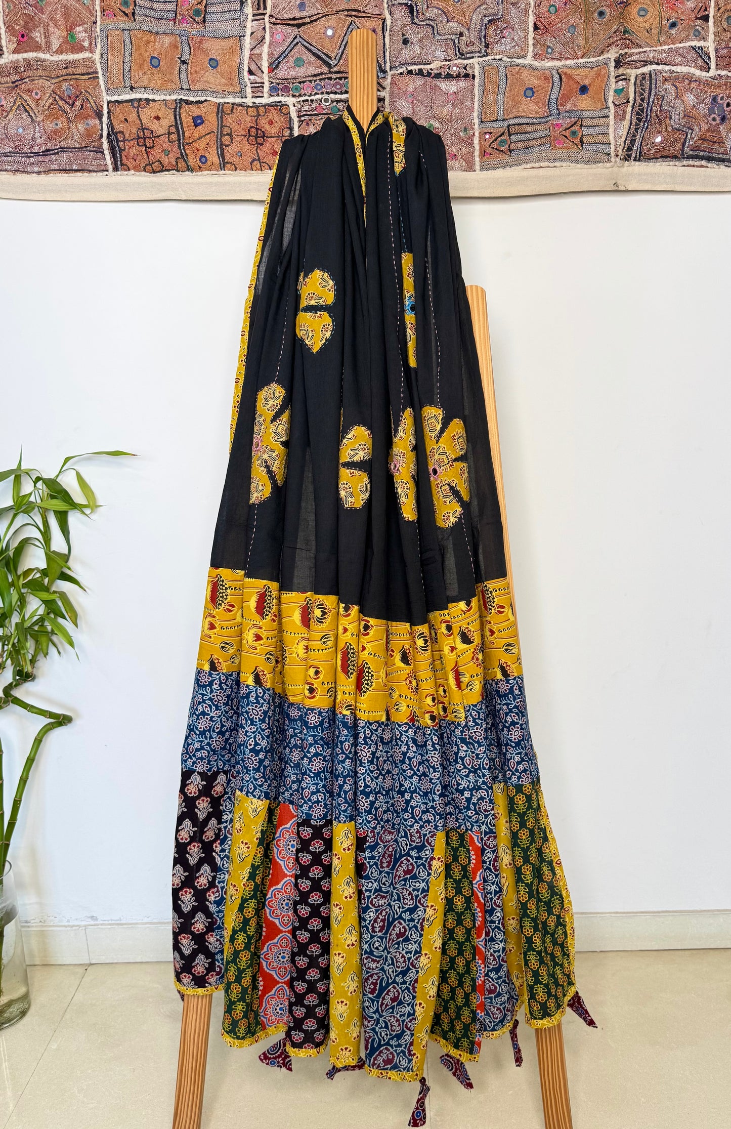 𓂃ོ⋆☀︎𓂃ᨒོ Ajrakh, Applique & Kantha Embroidered Dupatta ~ Jet Black & Yellow 𑁍ࠬ