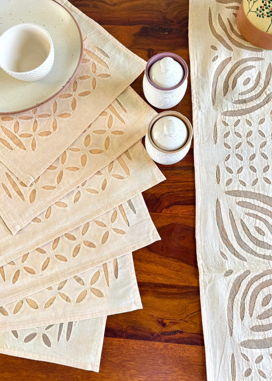 Beige ~ Applique work Table Runner w/ 4 Table Mats
