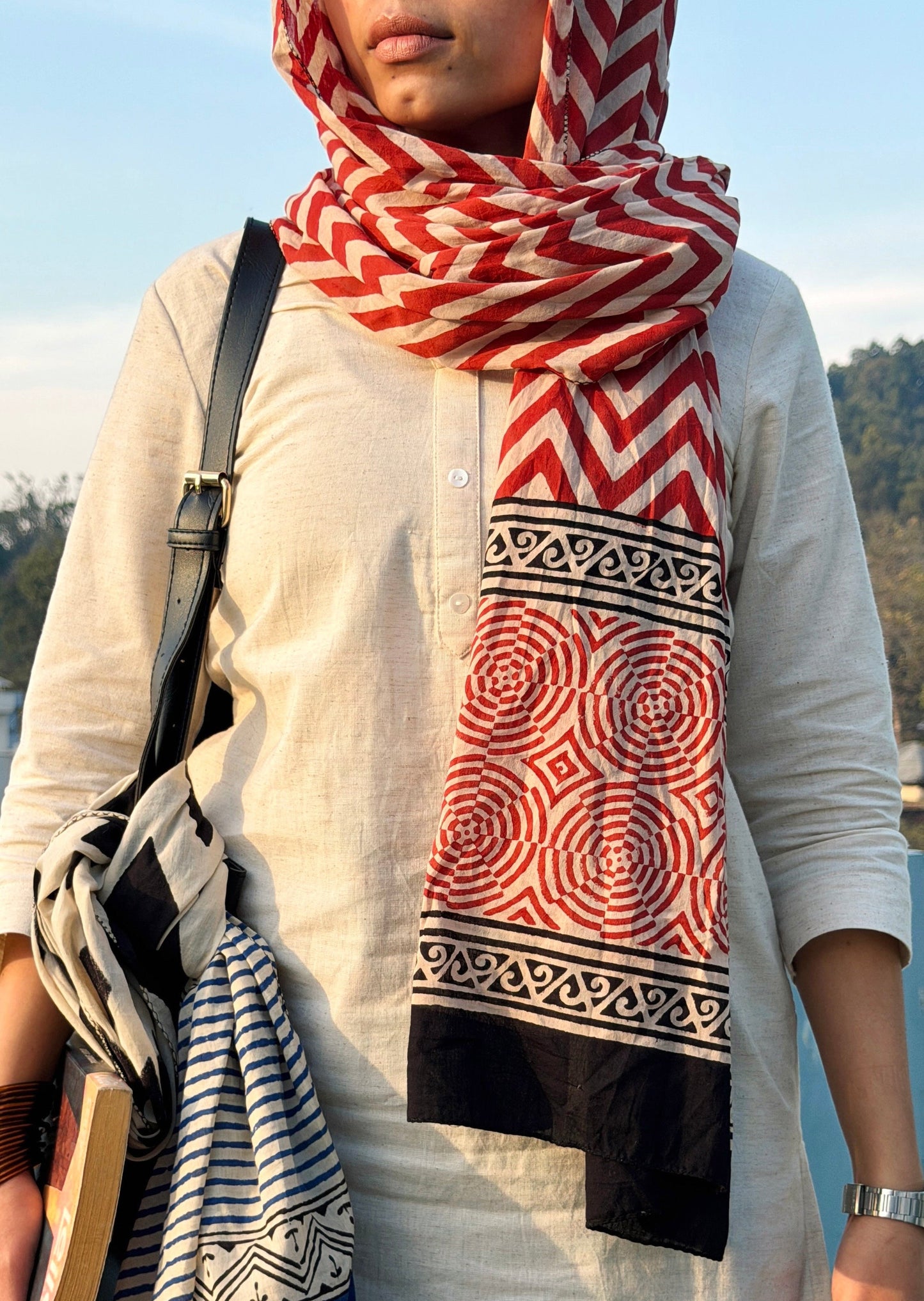 Raag🪷Mulmul Cotton Stoles ~ Zigzag Red