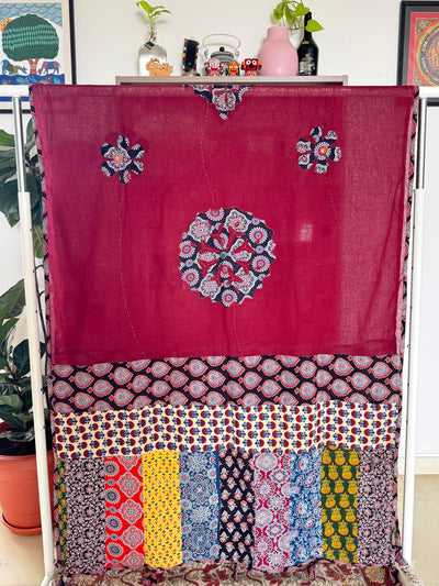 𓂃ོ⋆☀︎𓂃ᨒོ Ajrakh, Applique & Kantha Dupatta ~ Burgundy Red w/ Black Flowers 𑁍ࠬ