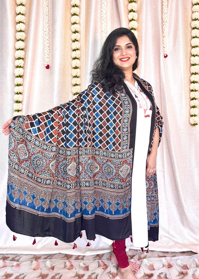 Dastaan-e-Ajrakh ✨ Modal Silk Dupatta ~ Royal Blue Jharokha