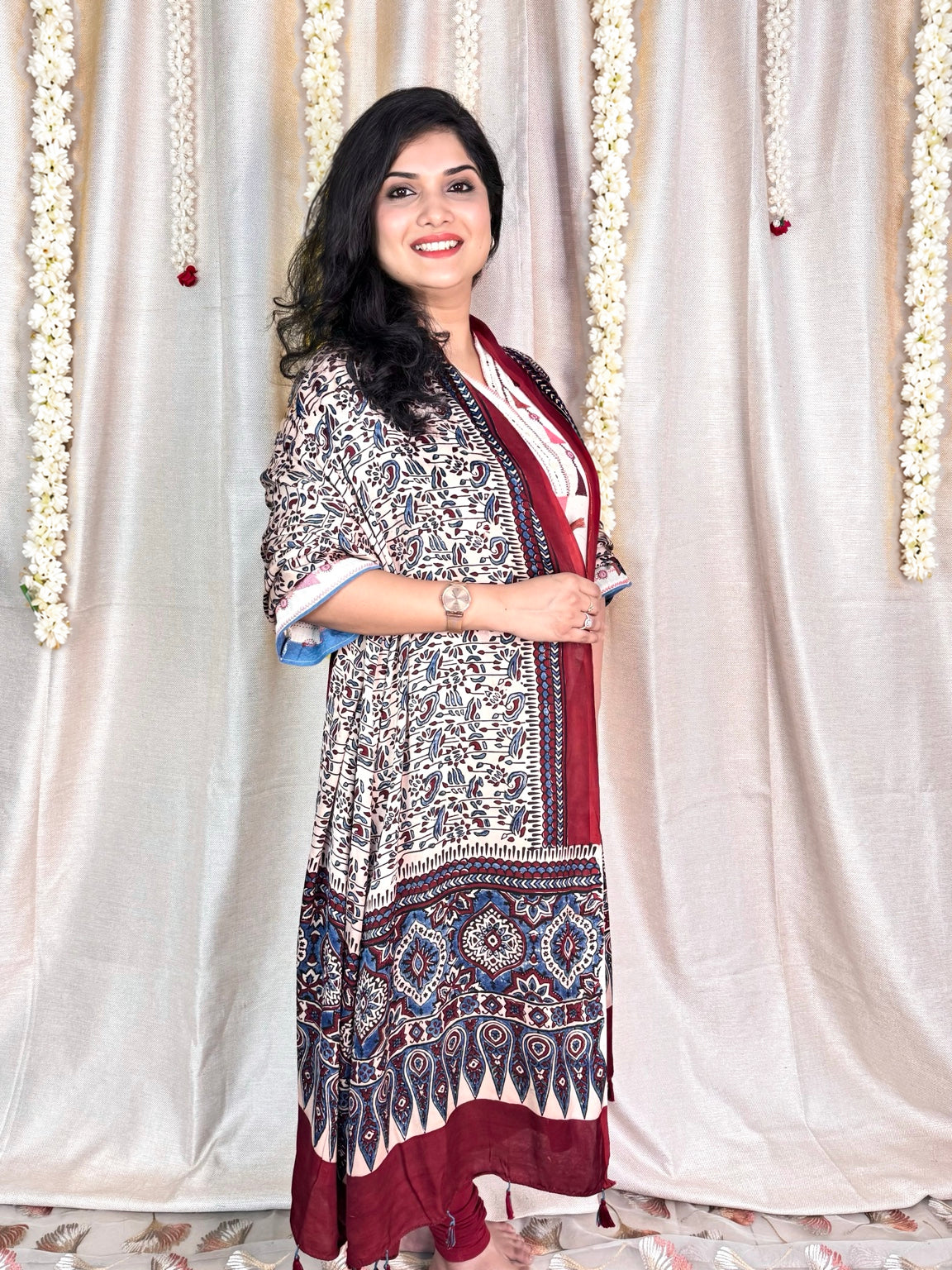Dastaan-e-Ajrakh ✨ Modal Silk Dupatta ~ Ivory Gulbahaar