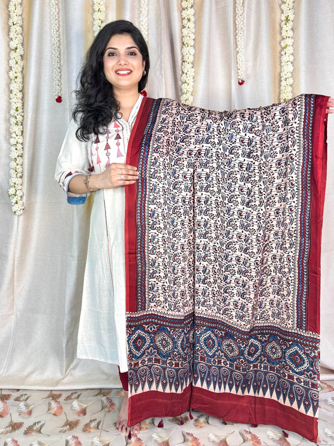 Dastaan-e-Ajrakh ✨ Modal Silk Dupatta ~ Ivory Gulbahaar
