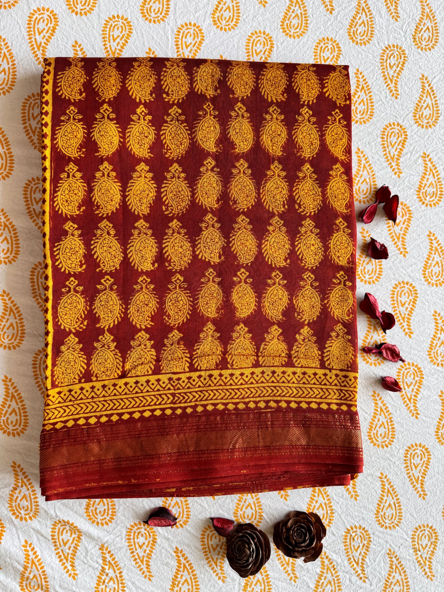 Mustard Field - Yellow Maheshwari Saree